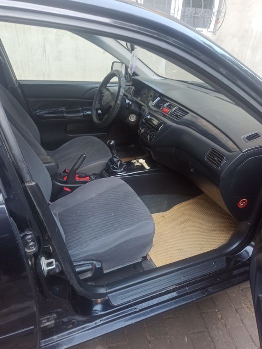 Продам митцубиси лансер