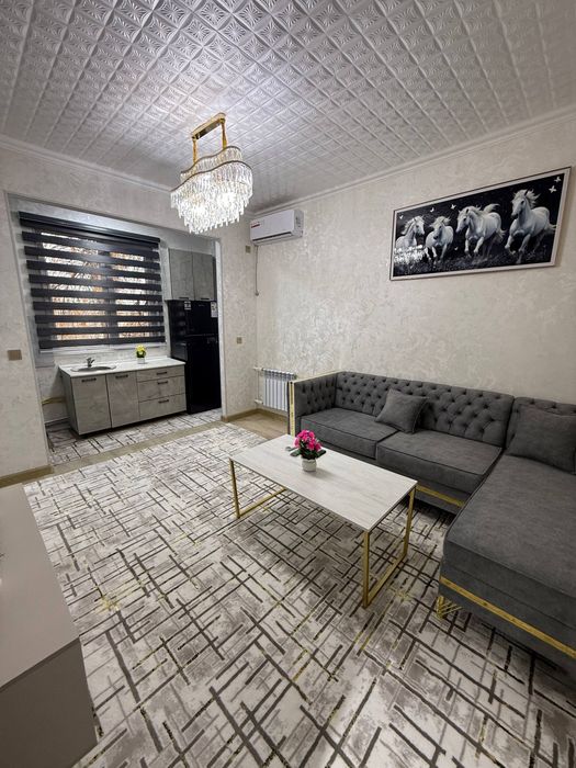 Чиланзар 2 квартал 1"2/4/4  Панельный дом