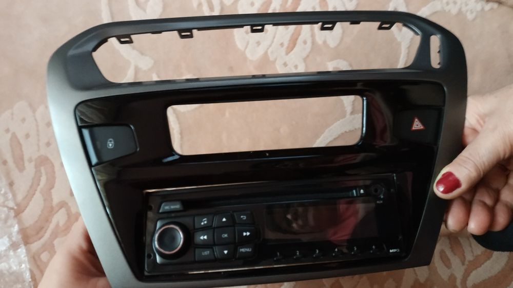 Radio CD MP3 player ORIGINAL Citroen C-Elysee