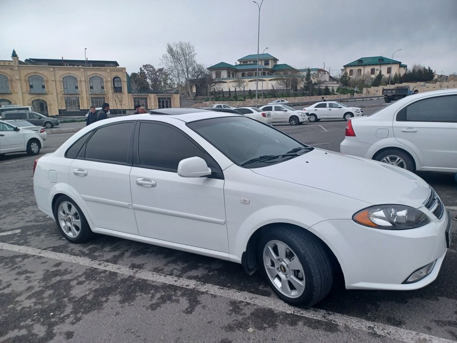 Жентра 3.  2015й. 12800