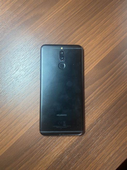 Смартфон Huawei Mate 10 lite
