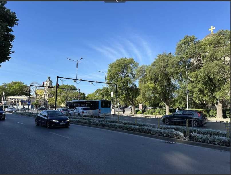 Дава се под наем Магазин в Варна, Център - 42 кв.м за 1020 € - Снимка #1