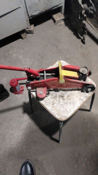 Домкраты на выбор