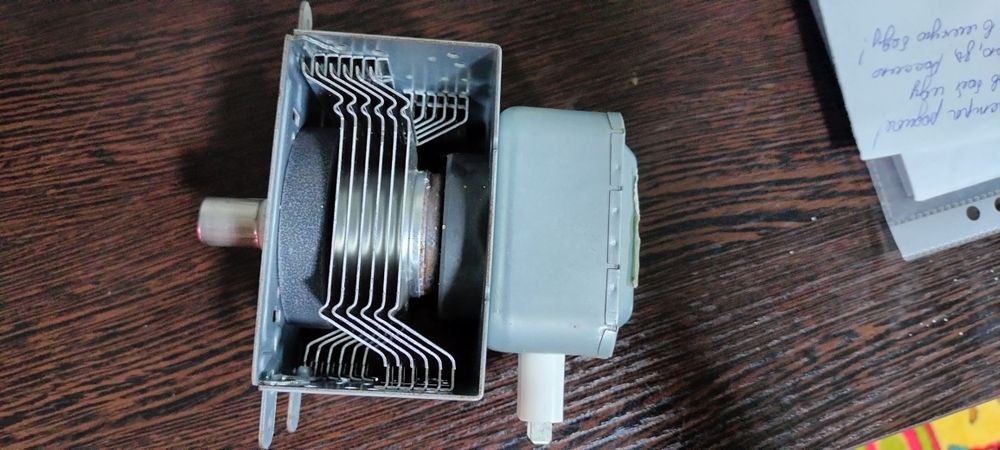 Продам б/у трансформатор для микроволновки (СВЧ) Самсунг, лдж.