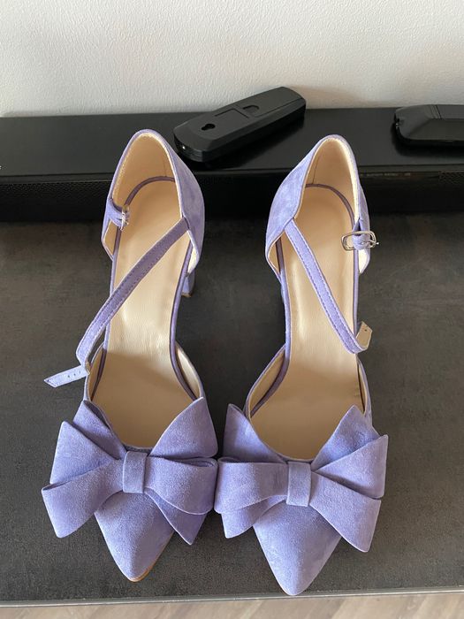 Pantofi stiletto