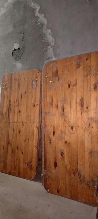 Стол стул сотилади