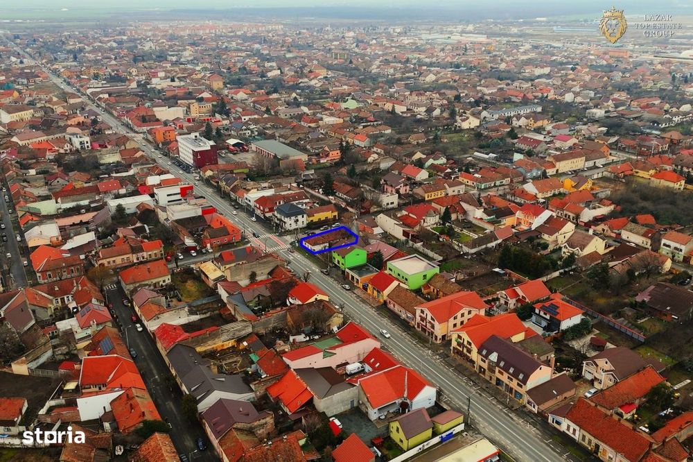 Teren- 2 fornturi stradale de vanzare pe Andrei Saguna
