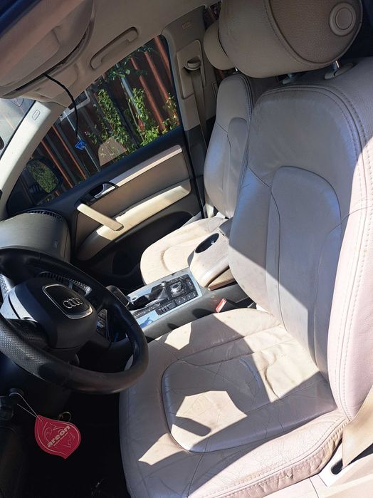 Продавам Audi q7 3.0tdi BUG 233кс на части