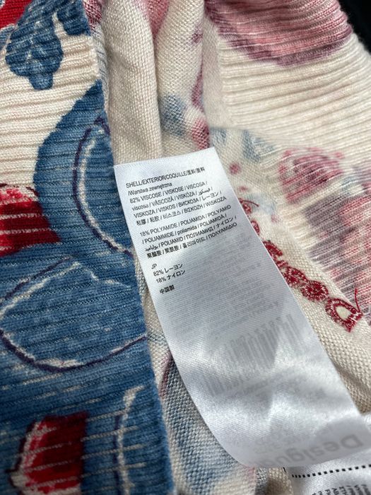 Дамски пуловер на цветя Desigual размер XS