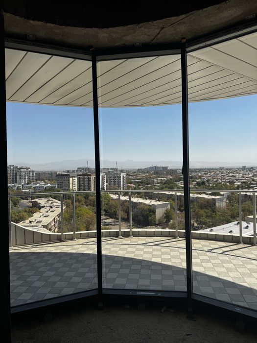 Продается квартира ( коробка )