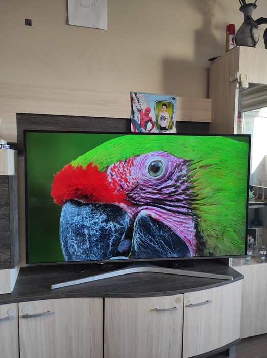 Смарт Телевизор SAMSUNG 55 инча Ultra HD 4K
