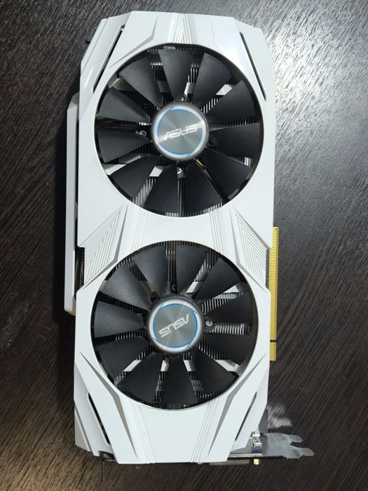 ASUS Dual GeForce GTX 1070