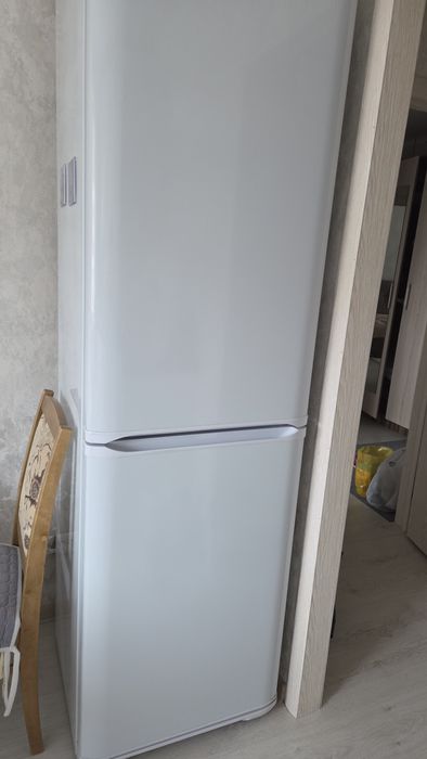 Холодильник бирюса