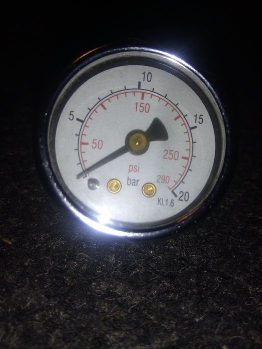 Manometru 20 bari pt gaze si lichide