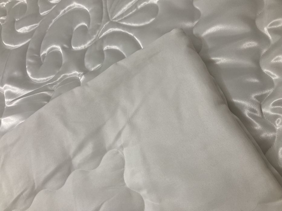 Одеяло ручной работы, с этикеткой