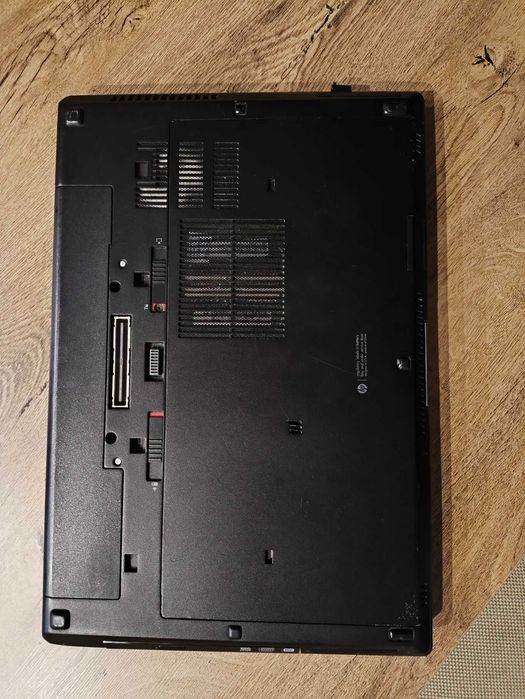 Лаптоп HP EliteBook 8570w работна станция със зарядно