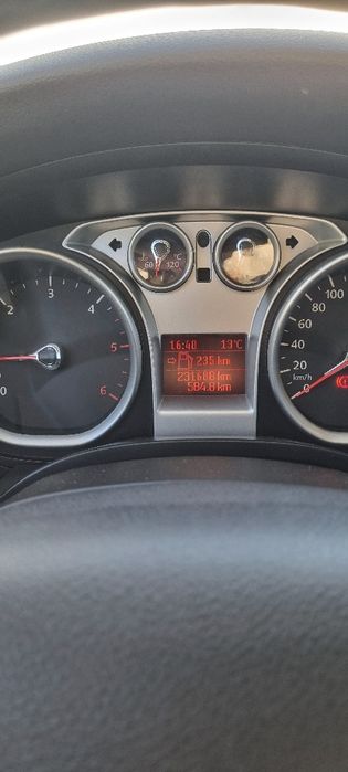 FORD Focus 2010 — imagine 5
