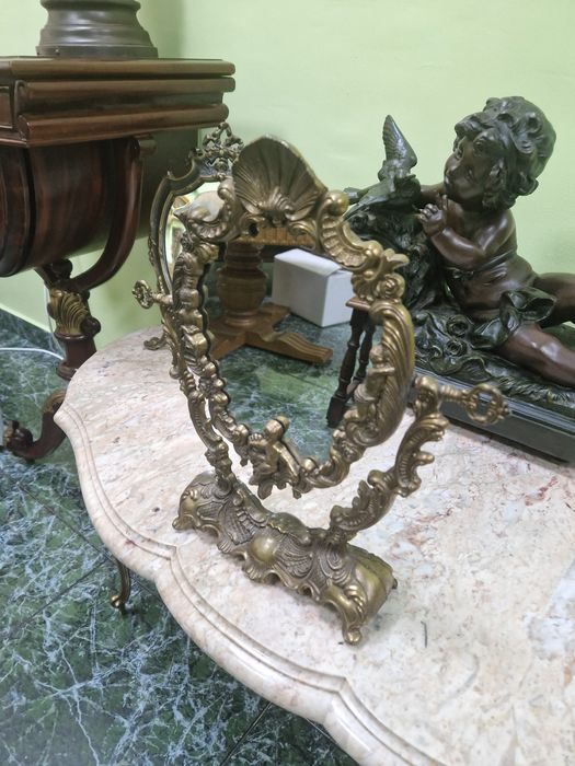 Чудесно антикварно бронзово огледало