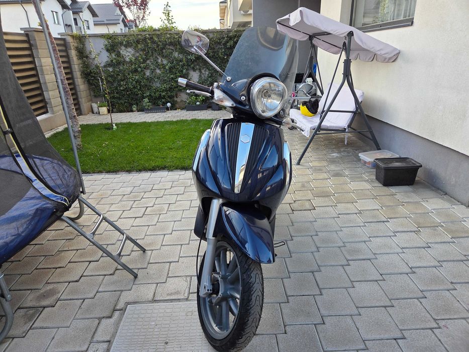 Scuter Piaggio Beverly 250i Tourer