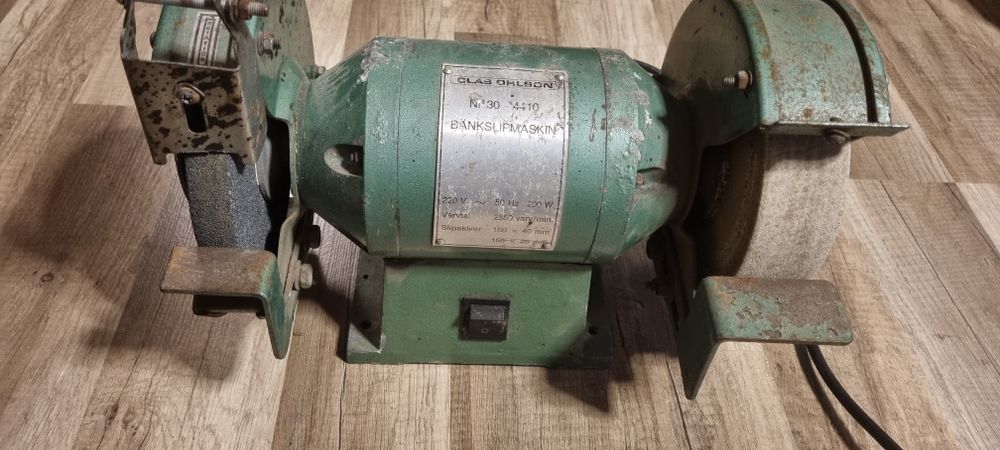 настолен шмиргел Clas Ohlson модел N-30-4410