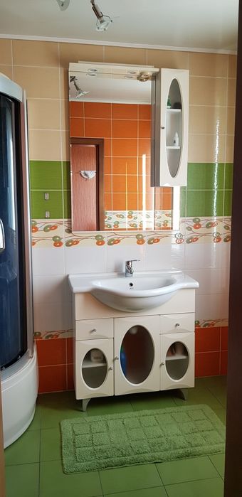 Продаётся коттедж .Центр города.