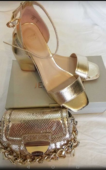 НОВИ Дамски обувки STEVE MADDEN 37 номер