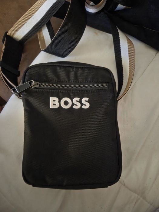 Мъжка чантичка BOSS