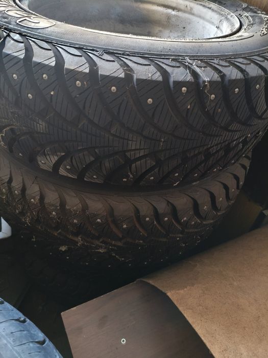 Sava Eskimo Stud 205 65 R15