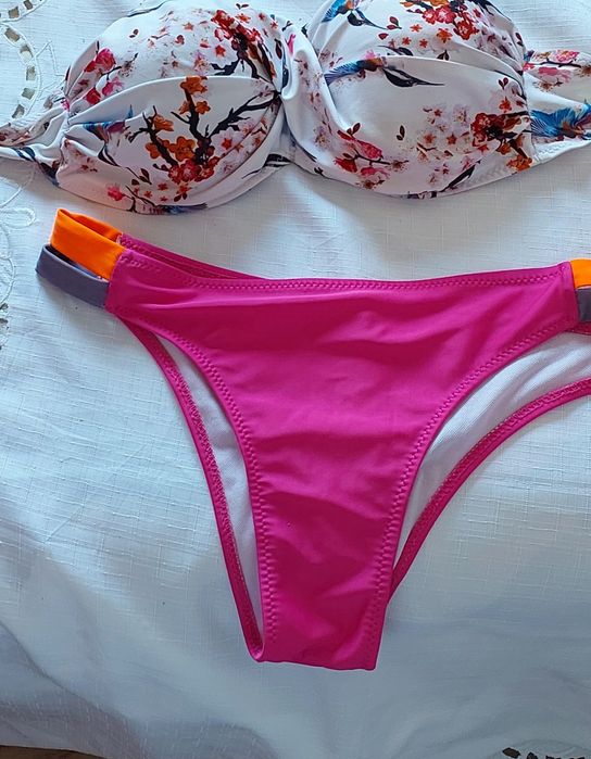 Купальники размер С,М,Л, в 1 экземпляре.