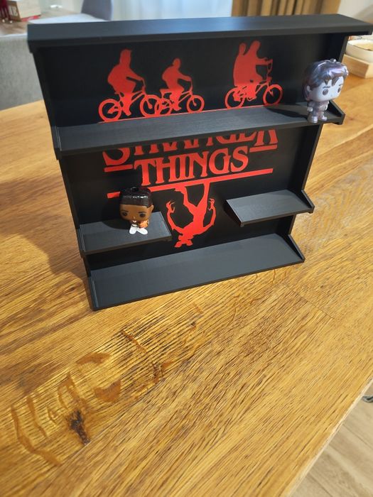 Display figurine kinder stranger things