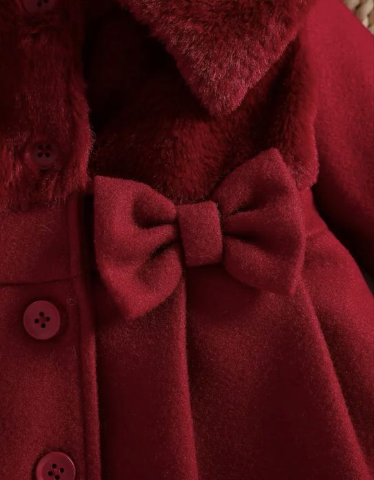 Продавам детско палто за момиче НОВО