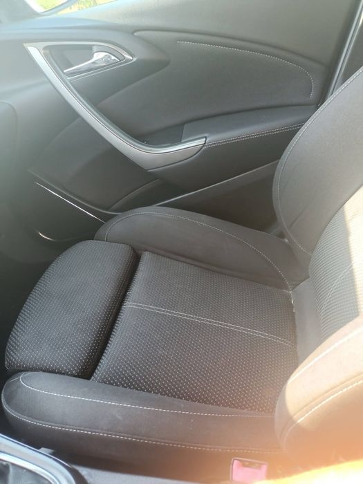 OPEL Astra 2011 — imagine 5