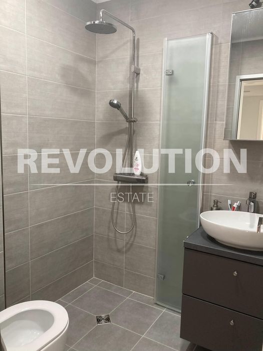 Дава се под наем Двустаен апартамент в Варна, Бриз - 55 кв.м за 500 € - Снимка #3