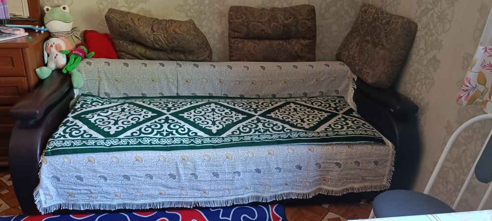 Продам диван в хорошем состоянии