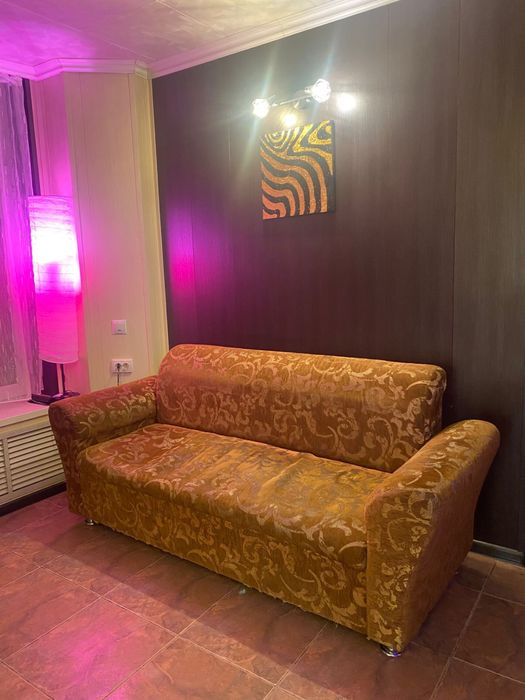 Продам диван б/у