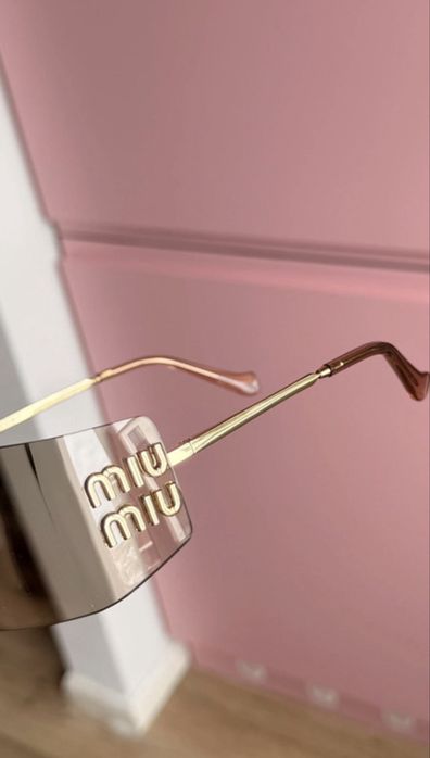 Ochelari de soare Miu Miu