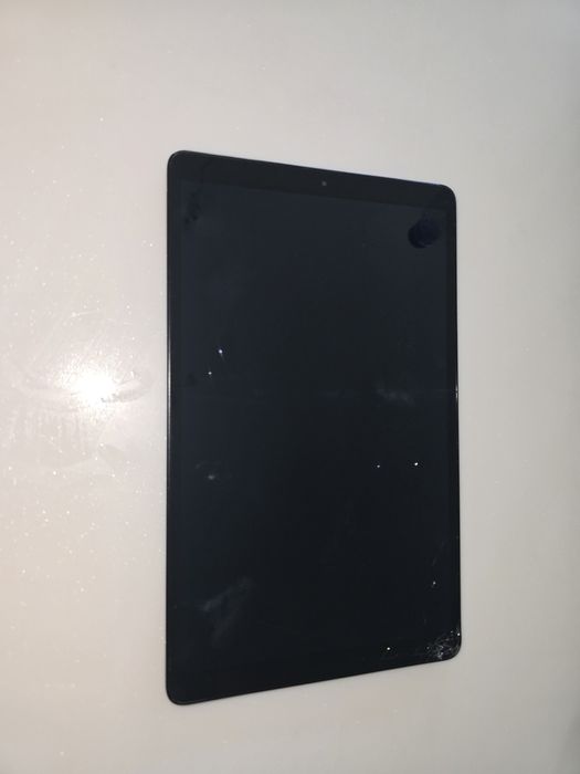 Продам планшет samsung на запчасти