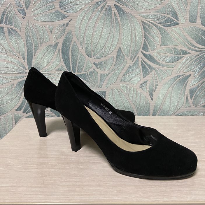 Продам туфли замша отл. состояние