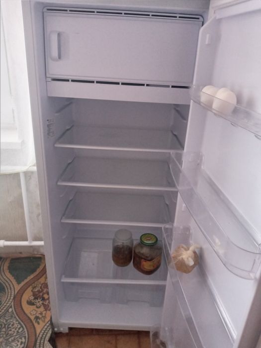 Холодильник Бирюса