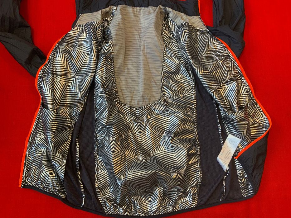 Diadora-оригинално  яке ветровка 52л