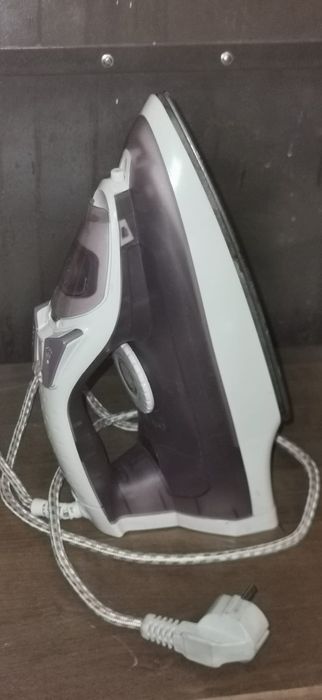 Паровой утюг Elenberg