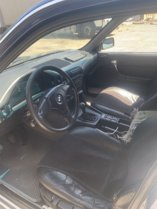 BMW 525I 1991 года продам