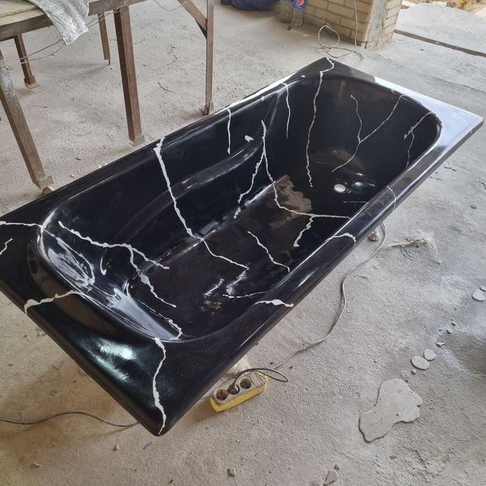 Ванна из искуствений мрамором