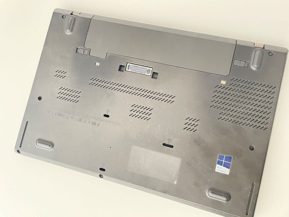 Lenovo Thinkpad T460 8gb RAM 240 gb Ssd