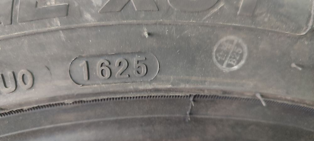 235/45R18 2 шины