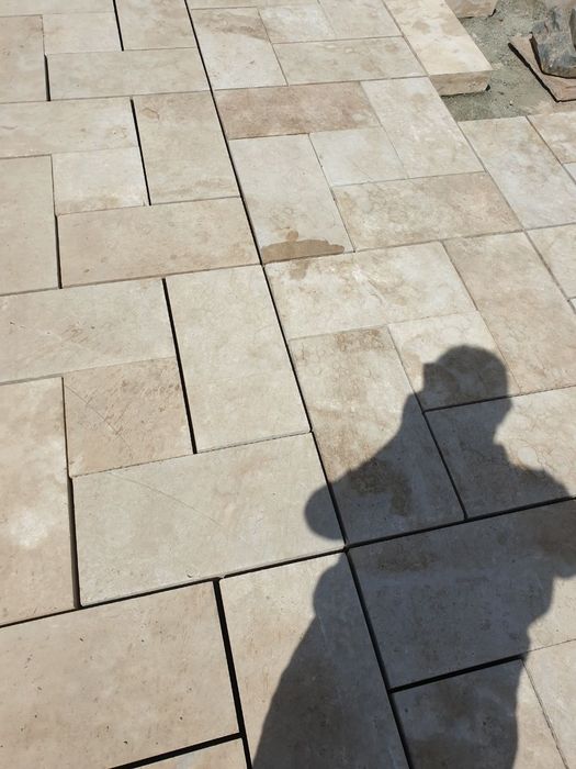 Izvestnyak korka granit Miramir tabiiy toshlari sotiladi