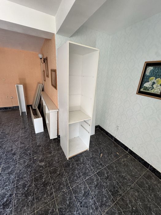 Гардероб в добро състояние