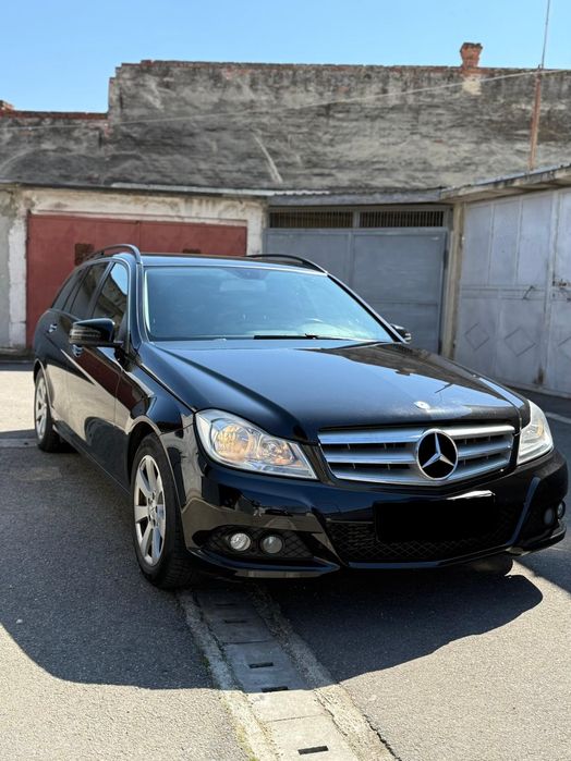 Vind mercedes c200
