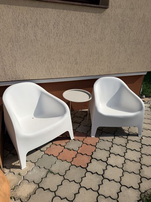Fotolii exterior Ikea Skarpo