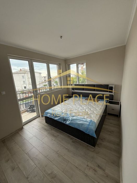 ПАРКОМЯСТО ! Етаж от къща под наем - Виница